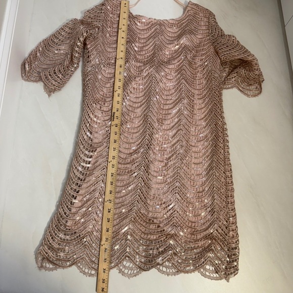 GIANNI BINl Rose Gold Sequin Wavy Lace Shift Dress Size L Cocktail Party - Picture 7 of 12